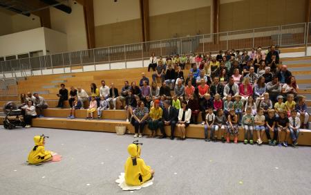 PRVOŠOLČKI RAKEK 03 FOTO LJUBO VUKELIČ